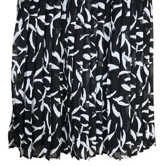 GAP Womens 8 Fit & Flare Pleated Skirt Dress - Picture 7 of 9